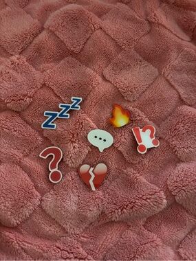 Anime emoji hair clips